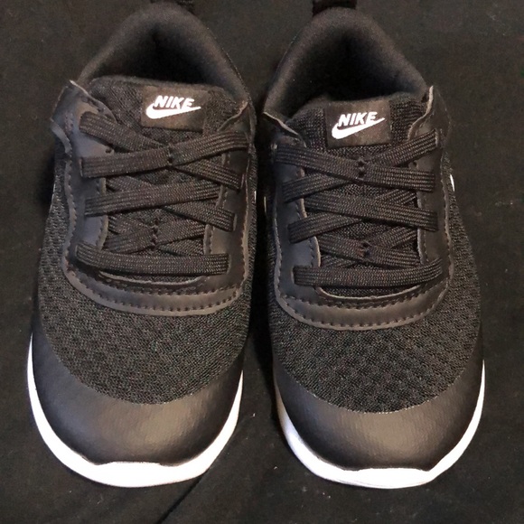 Nike Tanjun Little Kids Easy On Shoes - Picture 5 of 5